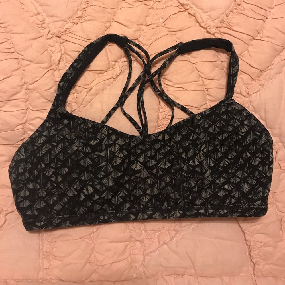 LULULEMON free to be zen bra!!
